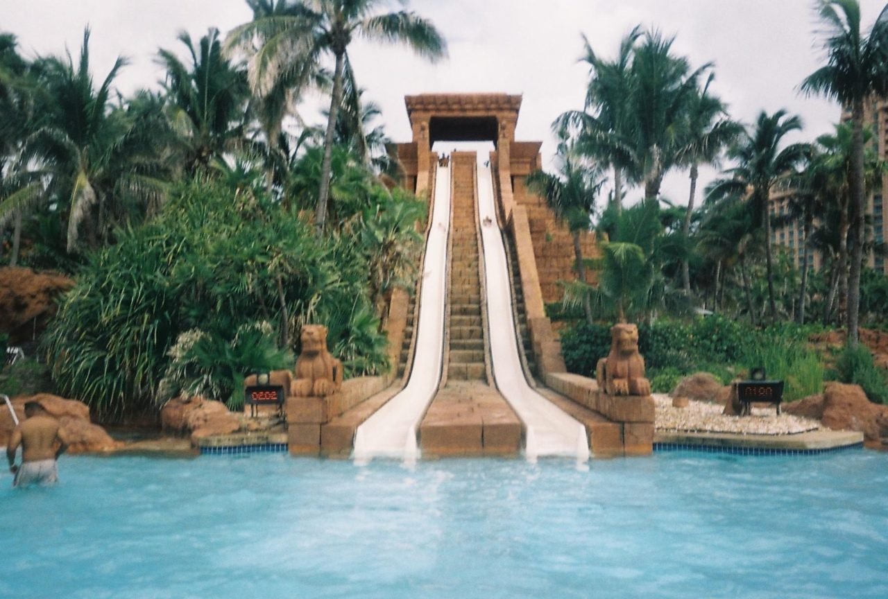 atlantis paradise island beach tower bahamas
